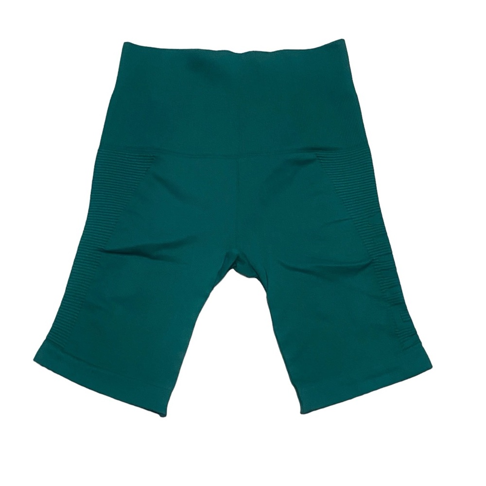 Vita LA Biker Shorts in Forest XS/S